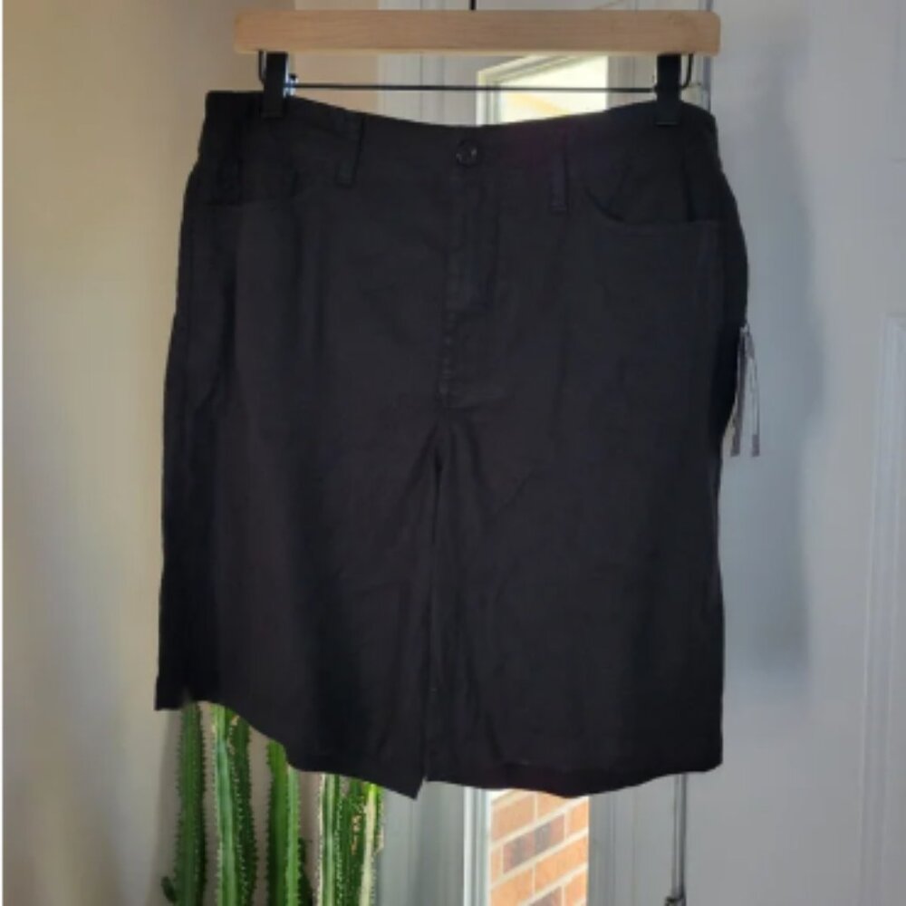 NWT NYDJ Blank Lightweight Linen Blend 9" Inseam‎ Shorts, Size 6